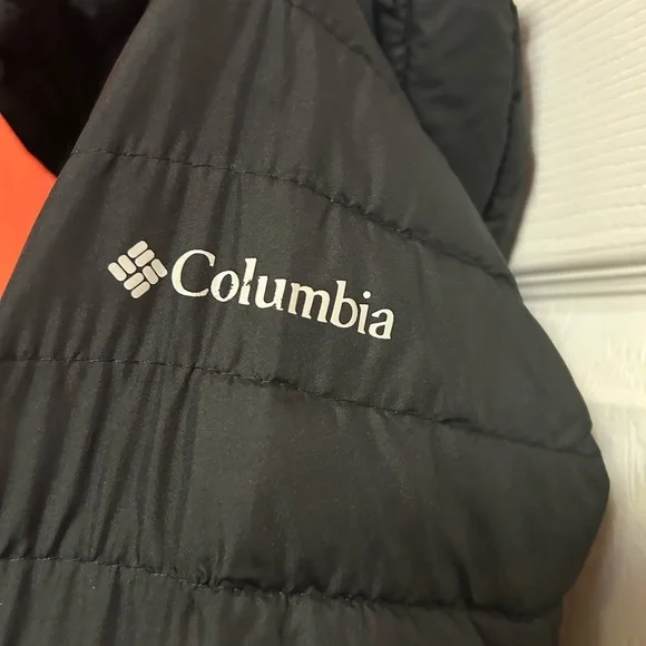 Columbia Women's Black Quilted Puffer Jacket, Size L pre owned - Picture 3 of 17